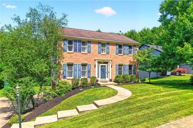 7020 Franklin Rd, Seven Fields Boro, PA 16046