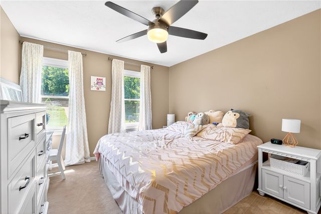 7020 Franklin Rd, Seven Fields Boro, PA 16046
