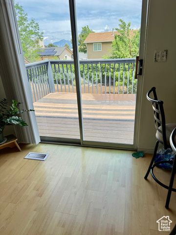 6437 S LOBELIA DR, West Jordan, UT 84081