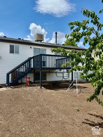 6437 S LOBELIA DR, West Jordan, UT 84081