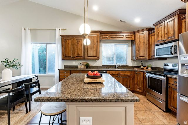 775 W LAZY OAK WAY, Sandy, UT 84070