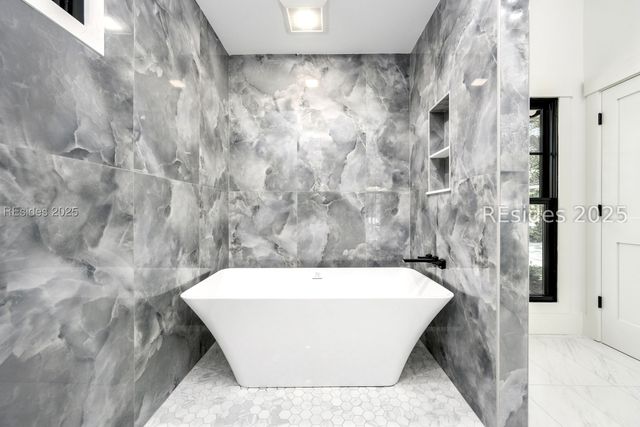 167 N Sea Pines Dr, Hilton Head Island, SC 29928