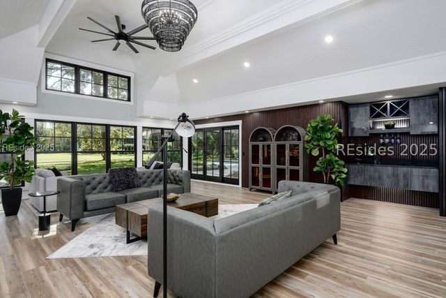 167 N Sea Pines Dr, Hilton Head Island, SC 29928