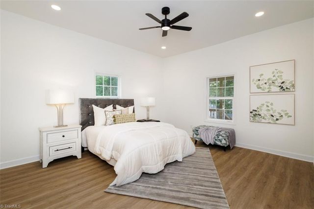 1300 N Main Street, Salisbury, NC 28144