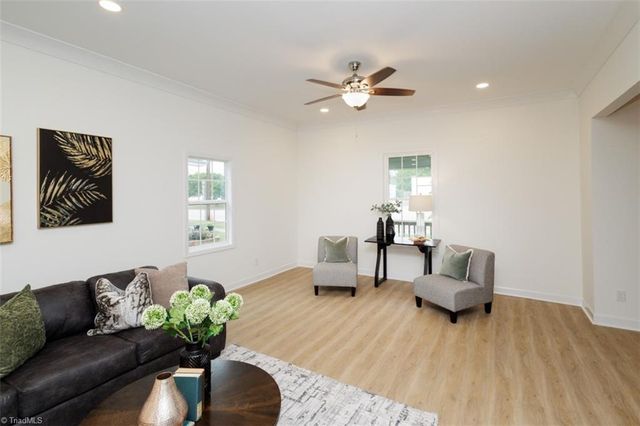1300 N Main Street, Salisbury, NC 28144