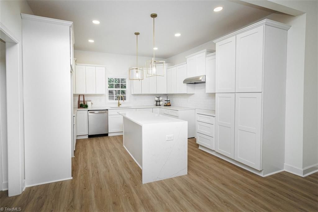 1300 N Main Street, Salisbury, NC 28144