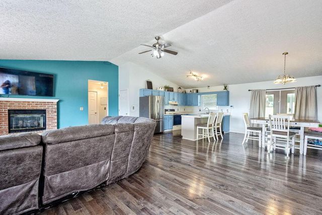 847 Fairway Drive, Howard, OH 43028