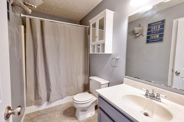 847 Fairway Drive, Howard, OH 43028