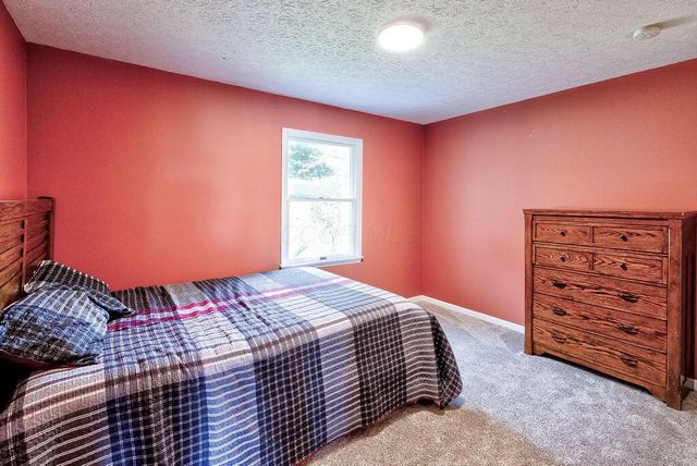 847 Fairway Drive, Howard, OH 43028