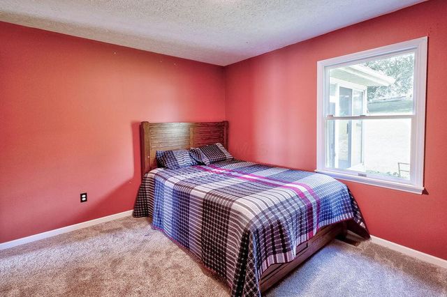 847 Fairway Drive, Howard, OH 43028
