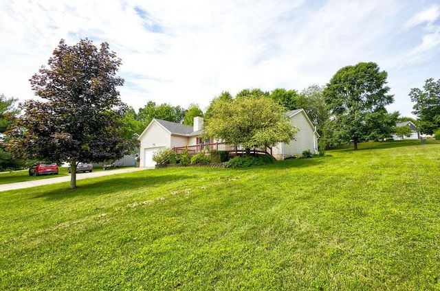 847 Fairway Drive, Howard, OH 43028