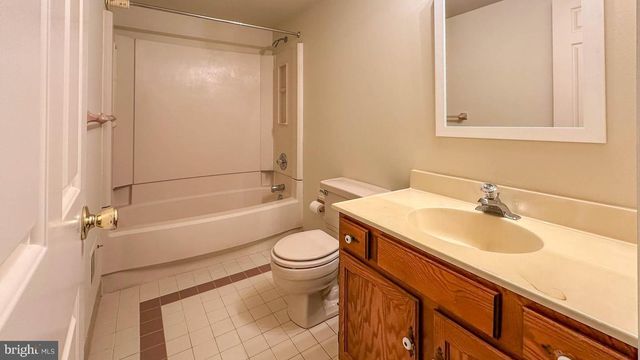 109 VALLEY GREENE CR, Wyomissing, PA 19610
