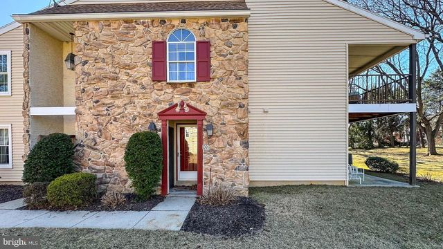 109 VALLEY GREENE CR, Wyomissing, PA 19610