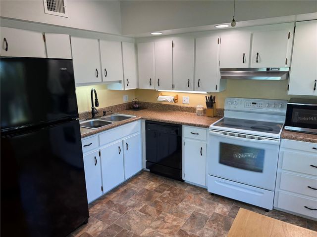 2071 AUSTRALIA WAY W 41, Clearwater, FL 33763