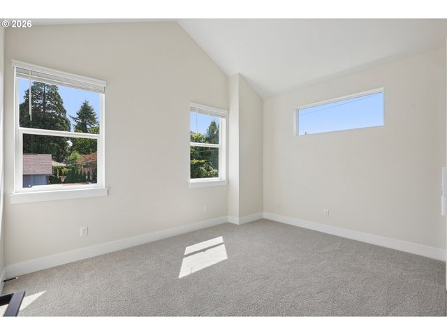 5444 Ne PRESCOTT St 1, Portland, OR 97218