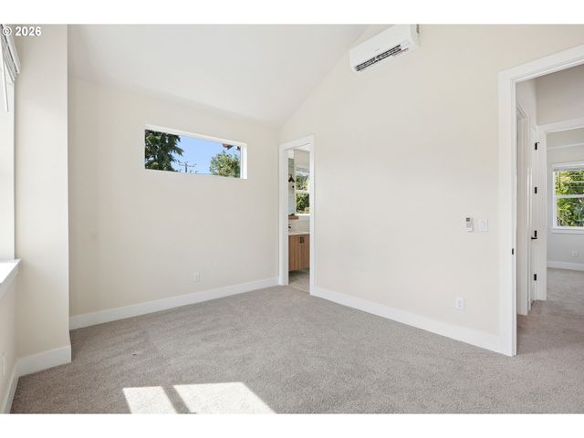 5444 Ne PRESCOTT St 1, Portland, OR 97218