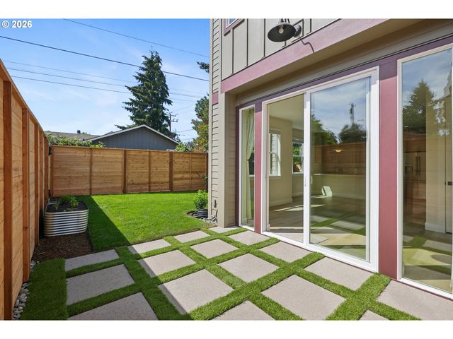5444 Ne PRESCOTT St 1, Portland, OR 97218
