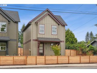 5444 Ne PRESCOTT St 1, Portland, OR 97218