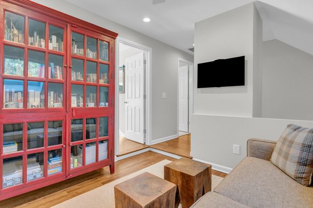 21 Centre Village Drive 21, Madison, CT 06443