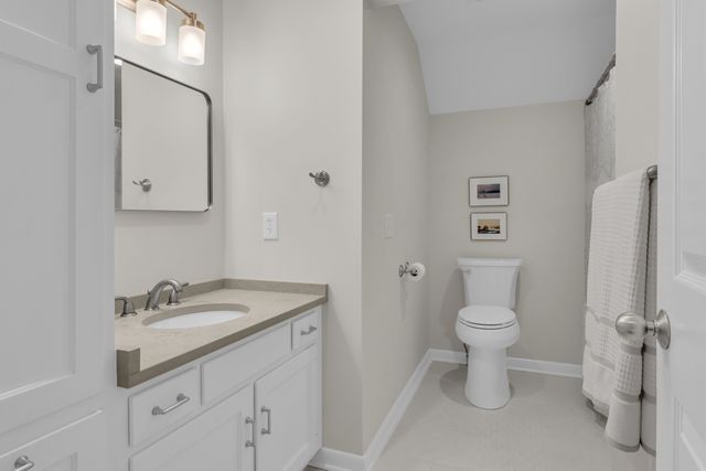21 Centre Village Drive 21, Madison, CT 06443