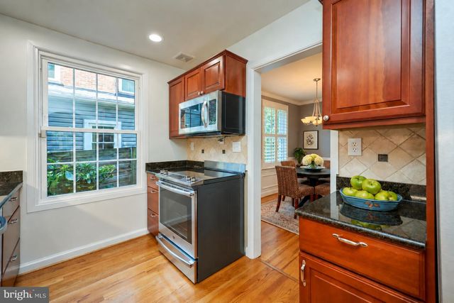 6110 WASHINGTON BLVD, Arlington, VA 22205
