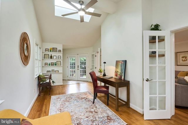 6110 WASHINGTON BLVD, Arlington, VA 22205