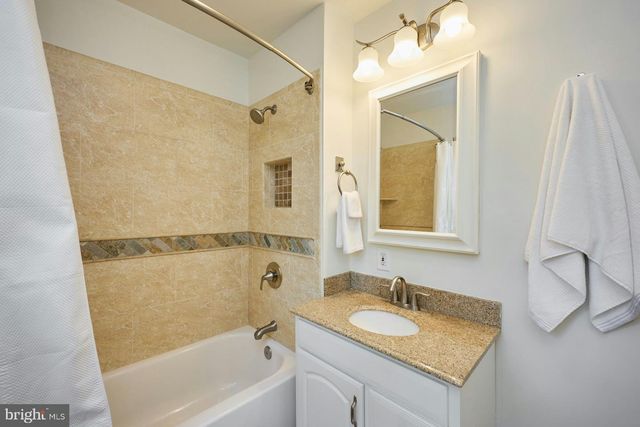 6110 WASHINGTON BLVD, Arlington, VA 22205