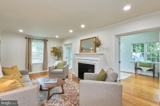 6110 WASHINGTON BLVD, Arlington, VA 22205
