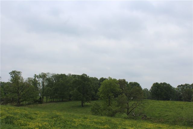 2482 Rocky Comfort Road, Highfill, AR 72734