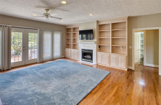 1584 Degrasse DR, Hayes, VA 23072