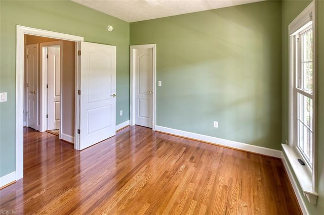 1584 Degrasse DR, Hayes, VA 23072