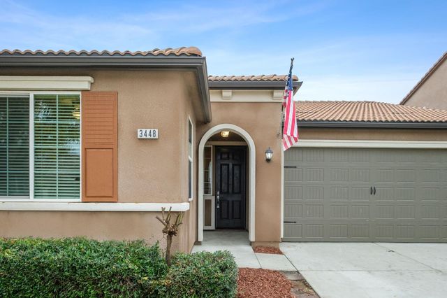 3448 El Molino Avenue, Clovis, CA 93619