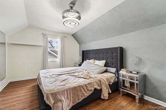 39 Neome Drive, Pontiac, MI 48341