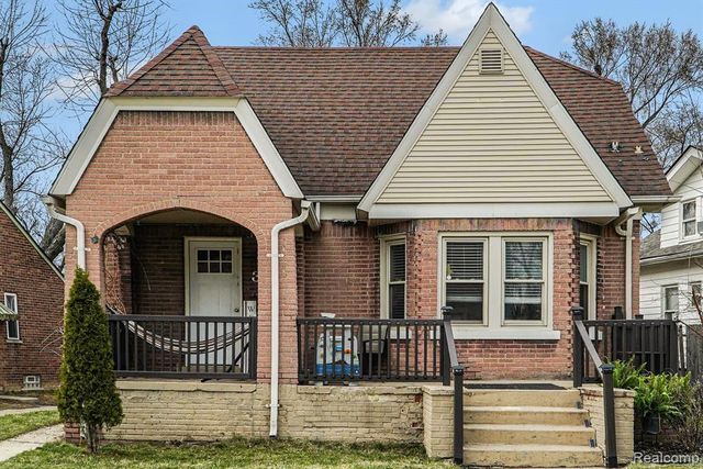 39 Neome Drive, Pontiac, MI 48341