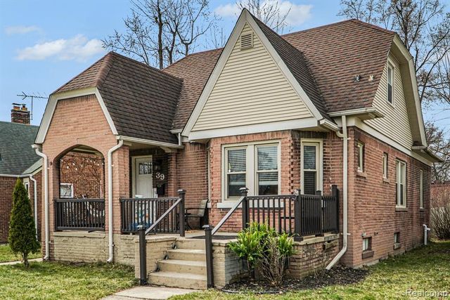 39 Neome Drive, Pontiac, MI 48341