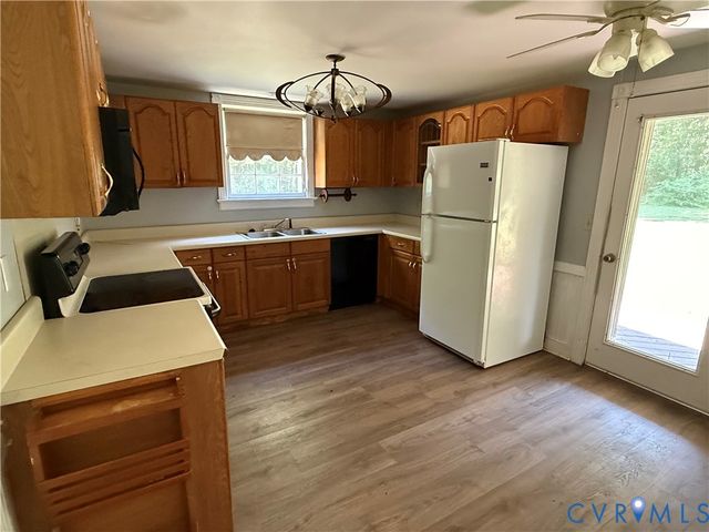 5255 Old Buckingham Rd, Powhatan, VA 23139