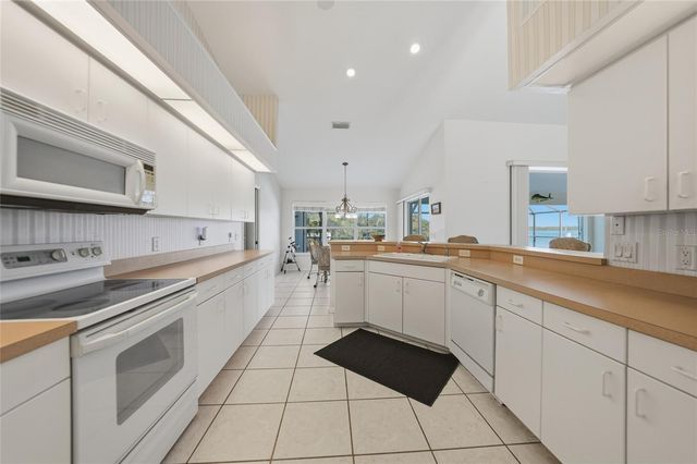 2295 CHILCOTE TERRACE, Port Charlotte, FL 33981