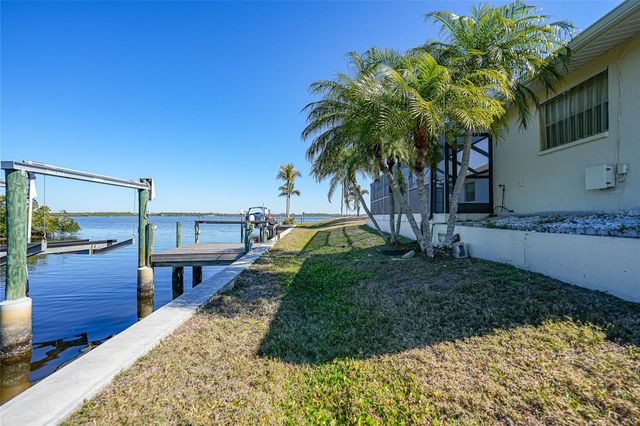 2295 CHILCOTE TERRACE, Port Charlotte, FL 33981