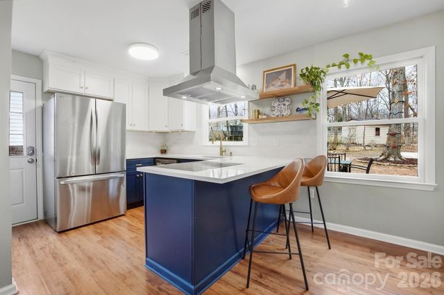 615 Winter Wood Drive, Matthews, NC 28105