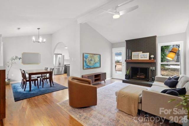 615 Winter Wood Drive, Matthews, NC 28105