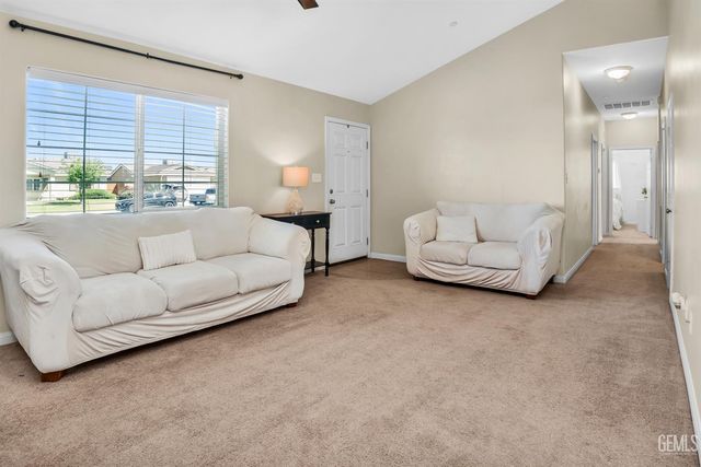 5513 Baja Drive, Bakersfield, CA 93307