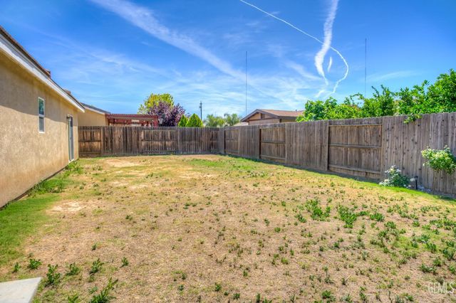 5513 Baja Drive, Bakersfield, CA 93307