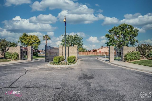 5513 Baja Drive, Bakersfield, CA 93307