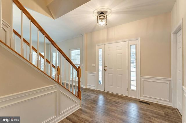 628 WINTERGREEN DR, Purcellville, VA 20132