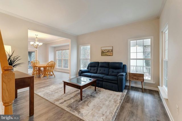 628 WINTERGREEN DR, Purcellville, VA 20132