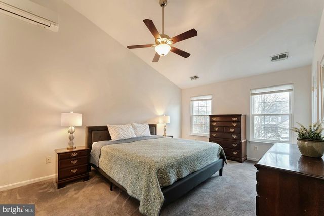 628 WINTERGREEN DR, Purcellville, VA 20132