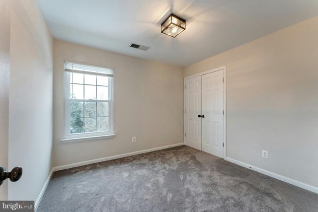 628 WINTERGREEN DR, Purcellville, VA 20132