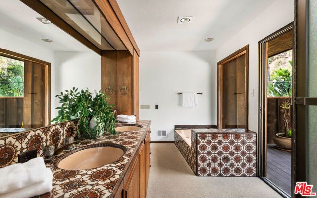 26902 Malibu Cove Colony Drive, Malibu, CA 90265