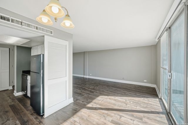7039 San Pedro Ave Apt 810, San Antonio, TX 78216