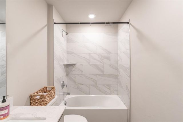 4116 Canyon Ridge Lane, Mustang, OK 73064